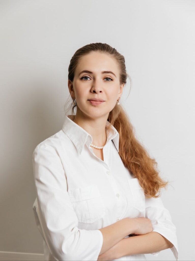 Толстикова Евгения Александровна